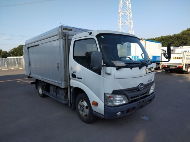 HINO DUTRO 2013