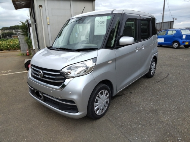 NISSAN DAYZ ROOX 2019