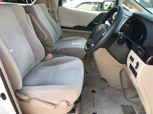 TOYOTA ALPHARD 2013