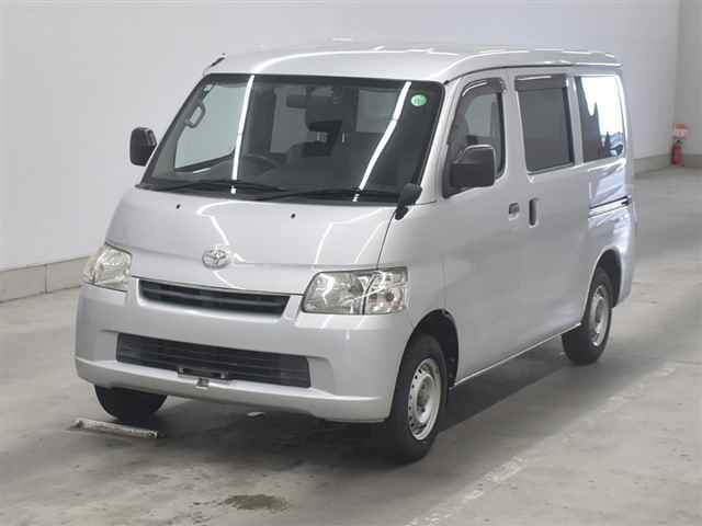 TOYOTA TOWN ACE VAN 2016