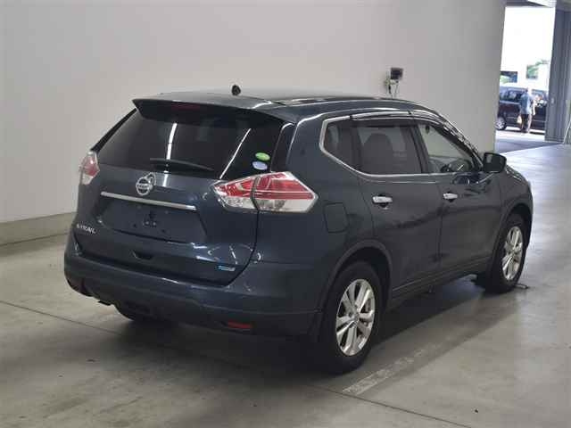 NISSAN X-TRAIL 2015