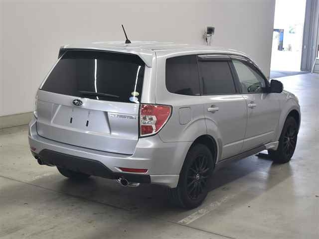 SUBARU FORESTER 2011
