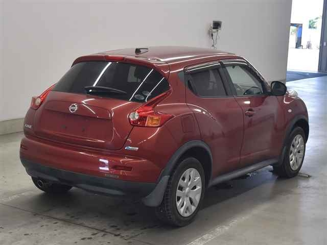 NISSAN JUKE 2010