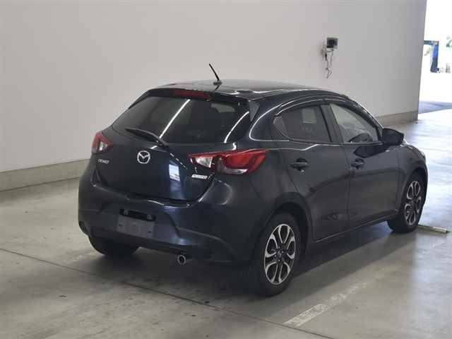 MAZDA DEMIO 2015