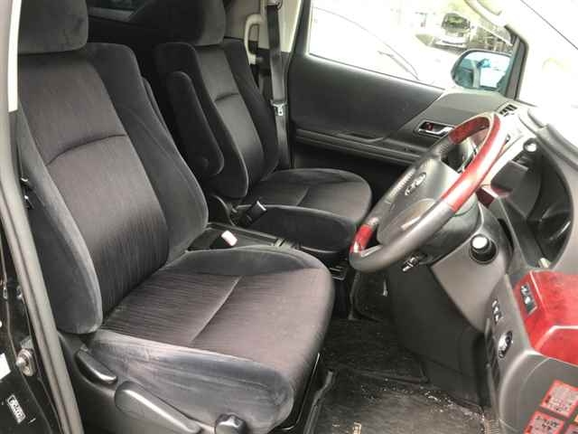 TOYOTA VELLFIRE 2009