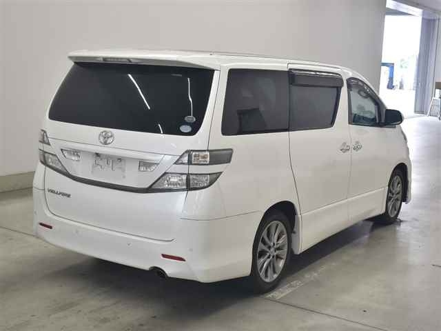 TOYOTA VELLFIRE 2010