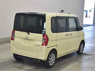 DAIHATSU TANTO 2018