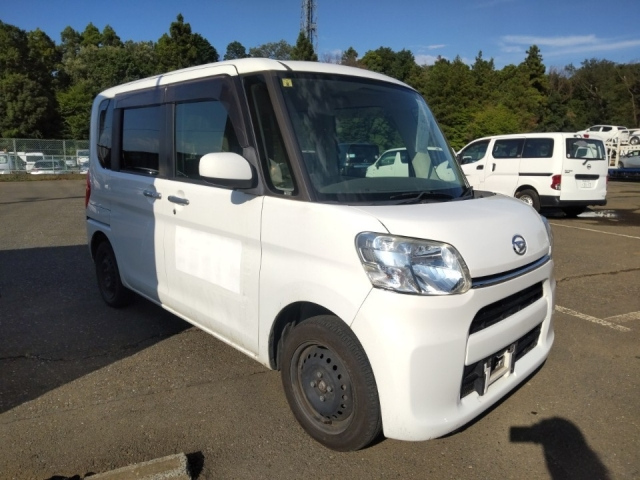 DAIHATSU TANTO 2014