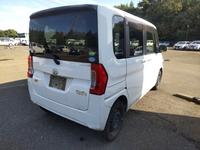 DAIHATSU TANTO 2014