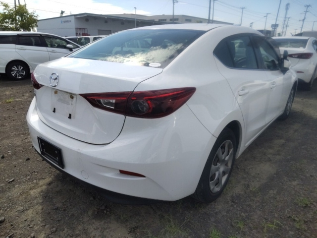 MAZDA AXELA 2015