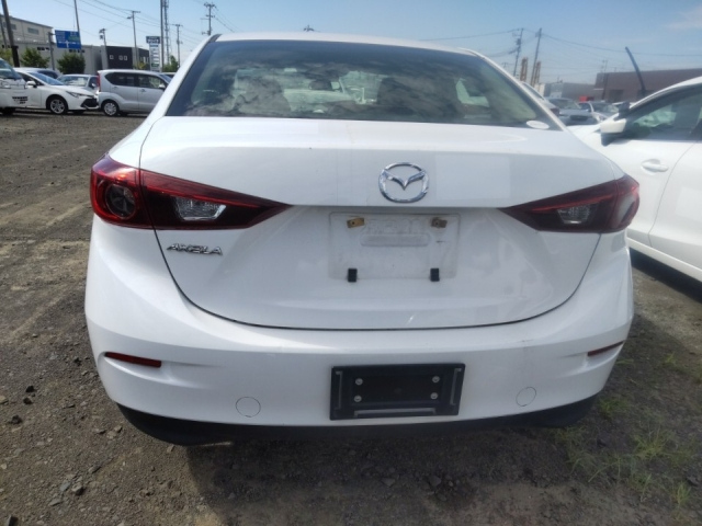 MAZDA AXELA 2015