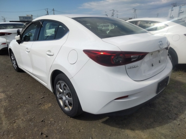 MAZDA AXELA 2015