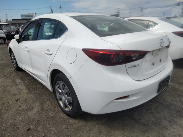 MAZDA AXELA 2016