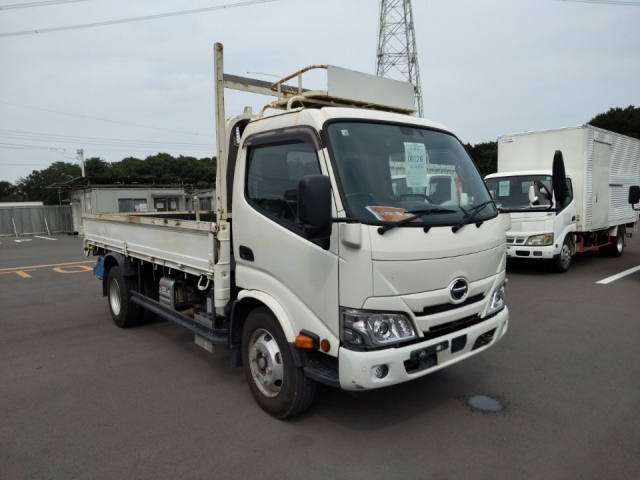 HINO DUTRO 2021