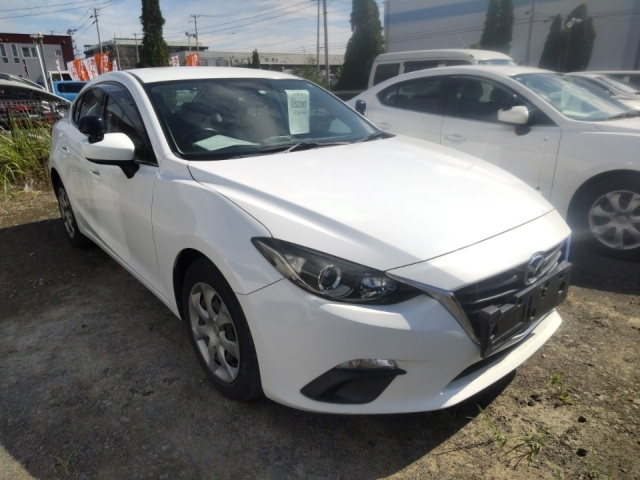 MAZDA AXELA 2016