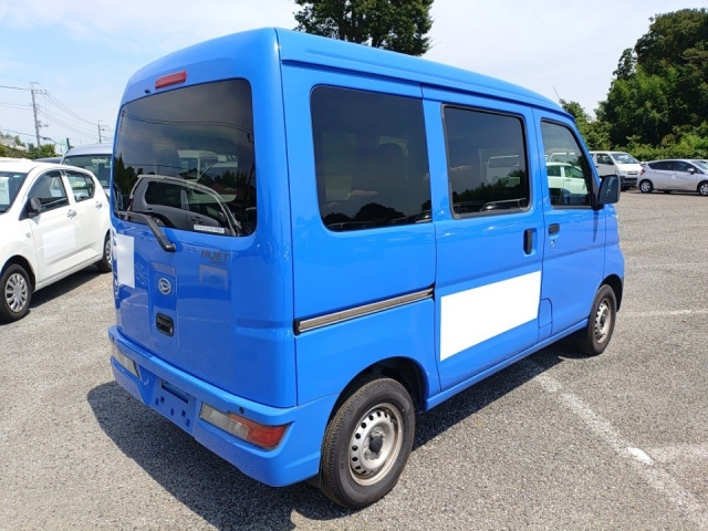 DAIHATSU HIJET VAN 2019
