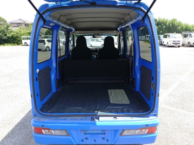 DAIHATSU HIJET VAN 2019