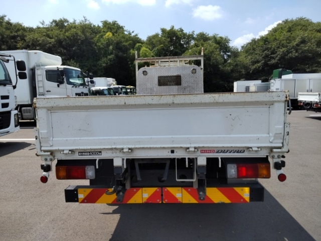 HINO DUTRO 2021