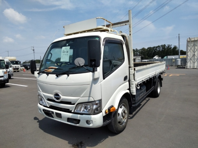 HINO DUTRO 2021