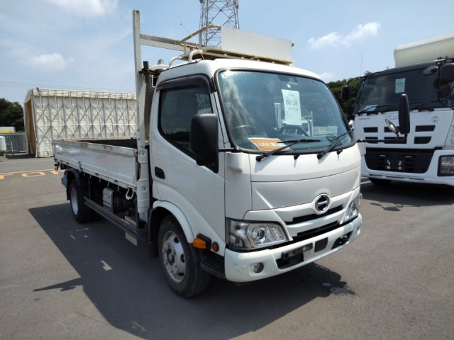 HINO DUTRO 2021