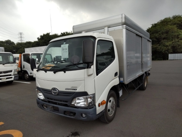 HINO DUTRO 2017