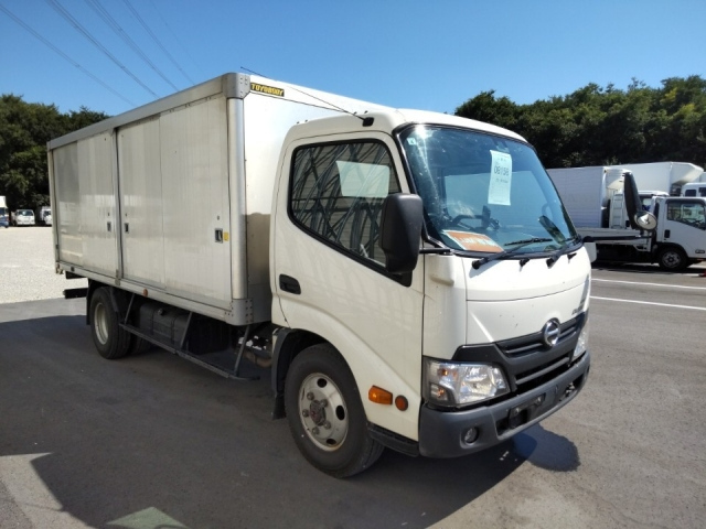 HINO DUTRO 2019