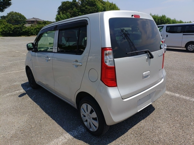 SUZUKI WAGON R 2013