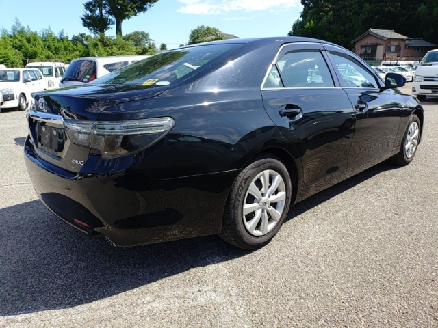 TOYOTA MARK X 2018