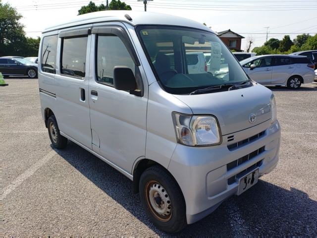 DAIHATSU HIJET VAN 2011