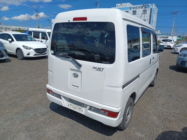 DAIHATSU HIJET VAN 2019