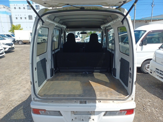 DAIHATSU HIJET VAN 2019