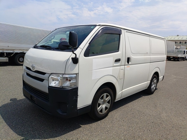 TOYOTA REGIUS ACE VAN 2017