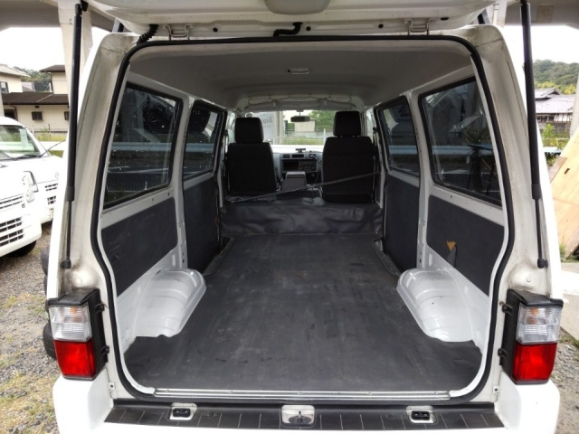 MAZDA BONGO VAN 2018