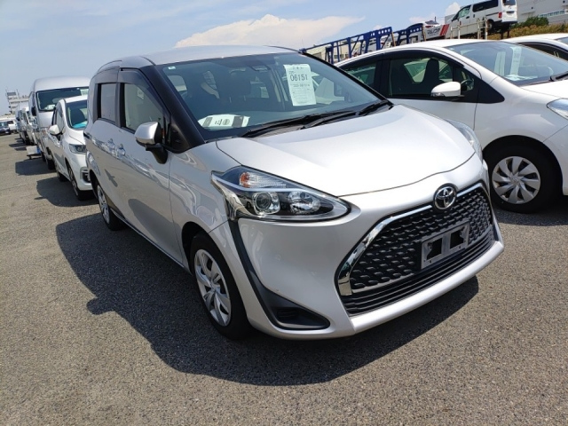 TOYOTA SIENTA 2020