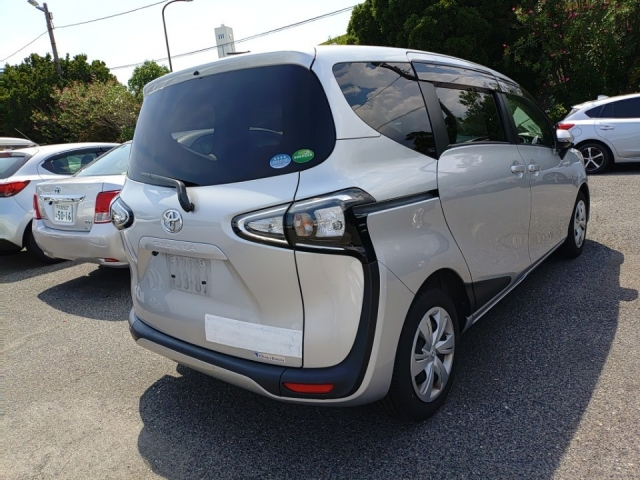 TOYOTA SIENTA 2020