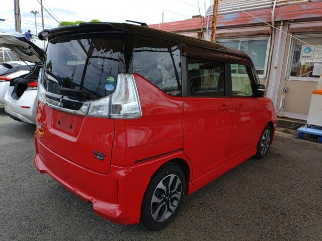 MITSUBISHI DELICA D2 2018