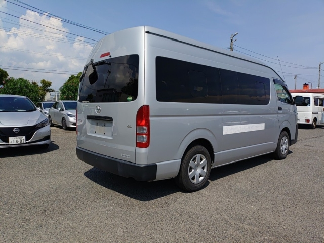TOYOTA HIACE 2016
