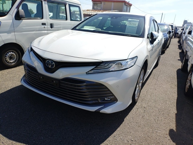 TOYOTA CAMRY 2020