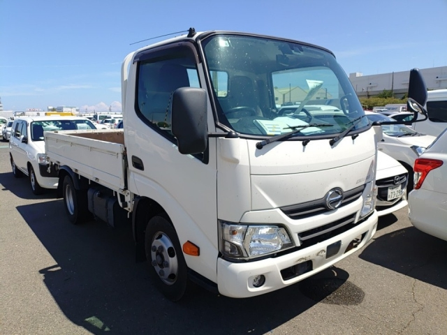HINO DUTRO 2017