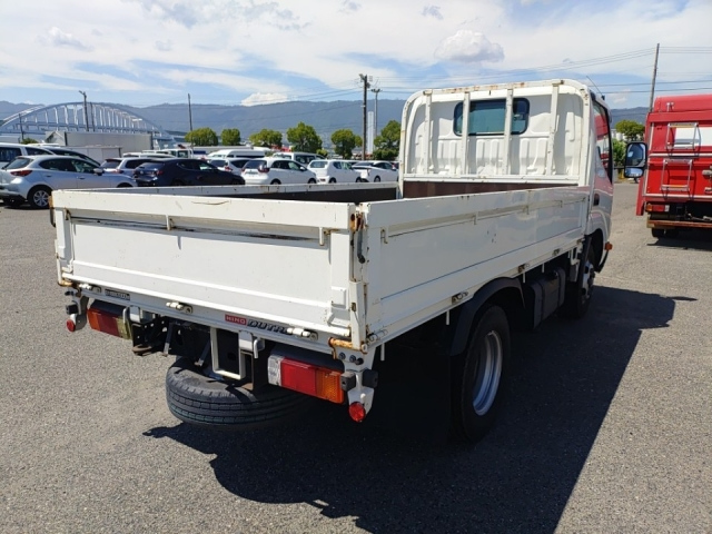 HINO DUTRO 2017