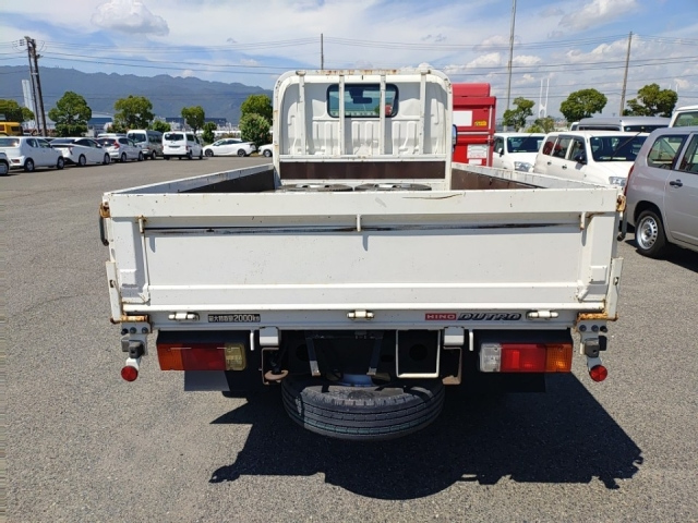 HINO DUTRO 2017
