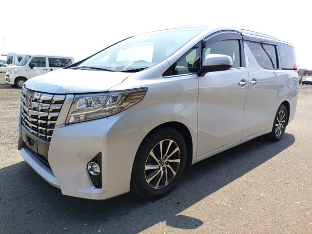 TOYOTA ALPHARD 2015