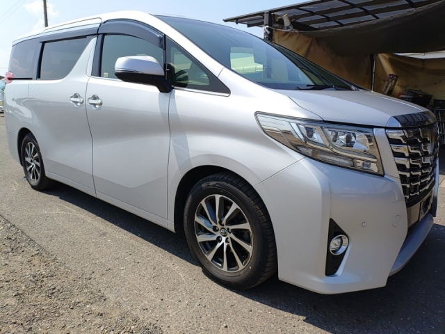 TOYOTA ALPHARD 2015