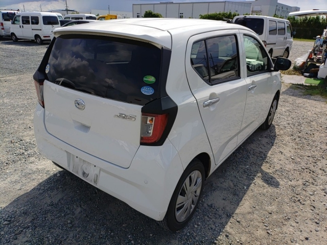 DAIHATSU MIRA E S 2018