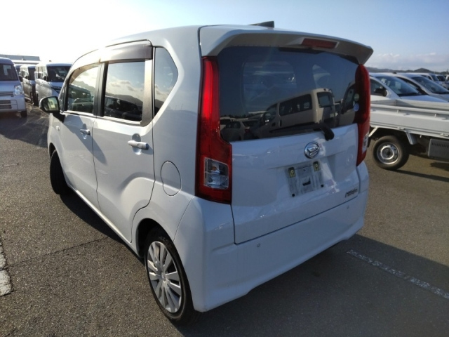 DAIHATSU MOVE 2018