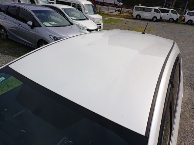 TOYOTA PRIUS ALPHA 2014