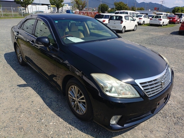 TOYOTA CROWN 2012