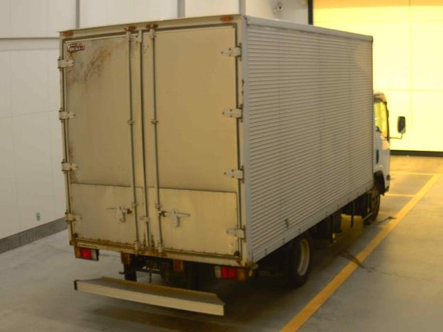 ISUZU ELF 2010