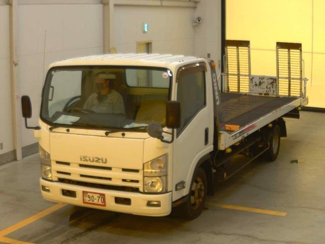 ISUZU ELF 2013