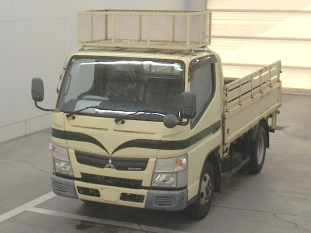 MITSUBISHI CANTER 2015